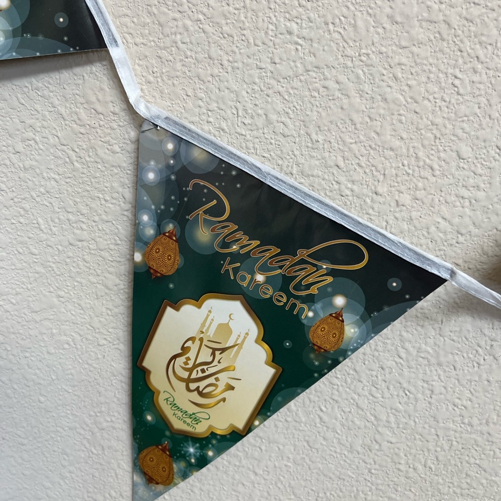 .رمضان کریم Triangle Flag Bunting Garland. Comes In English And Arabic Writing